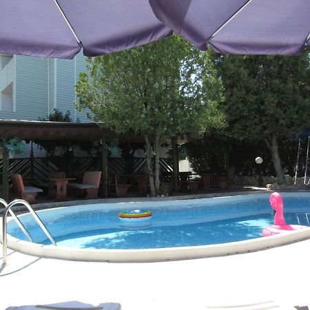 Hostel Papagal Várna Kültér fotó