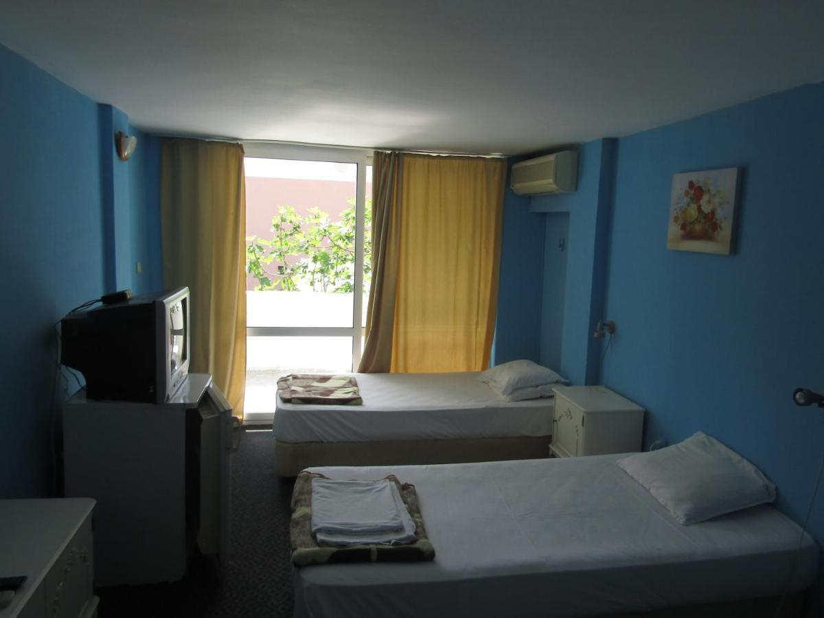 Hostel Papagal Várna Kültér fotó