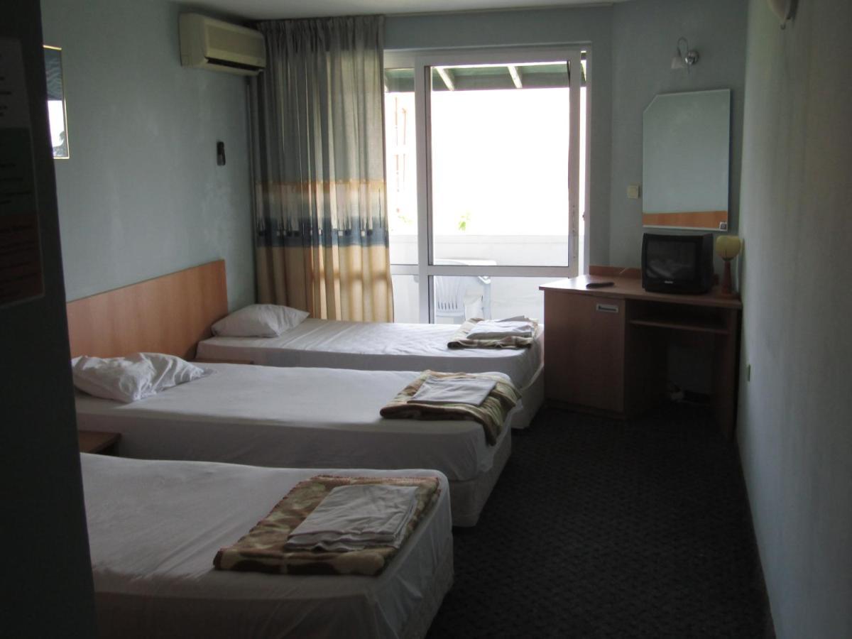 Hostel Papagal Várna Kültér fotó