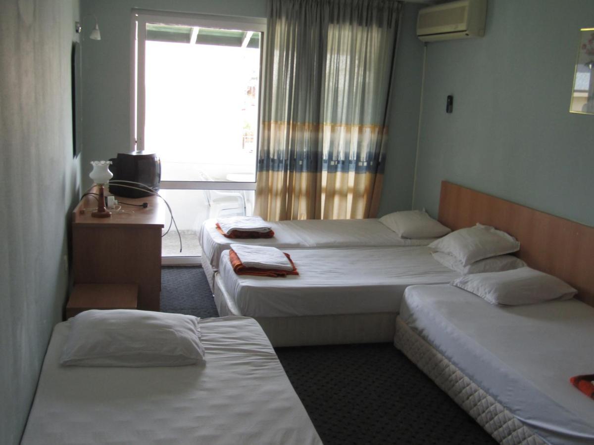 Hostel Papagal Várna Kültér fotó