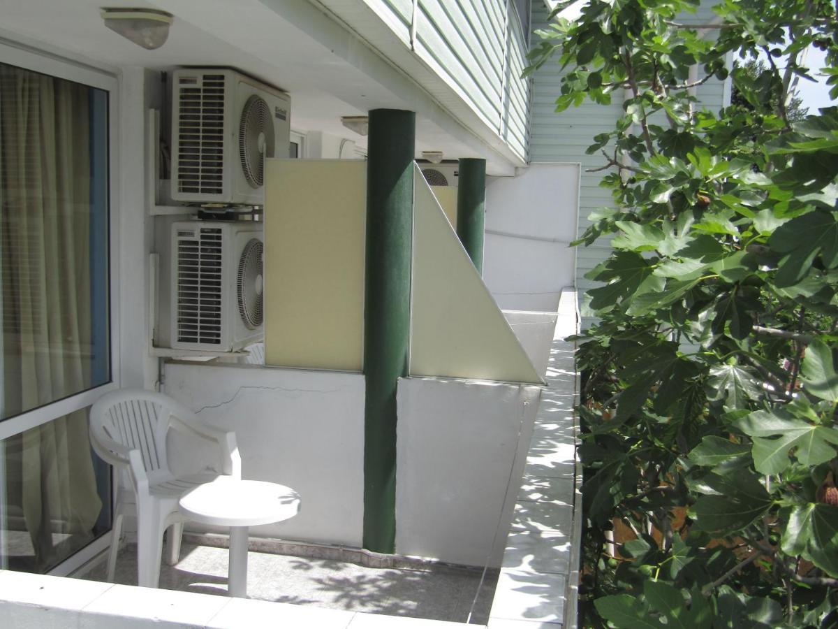 Hostel Papagal Várna Kültér fotó