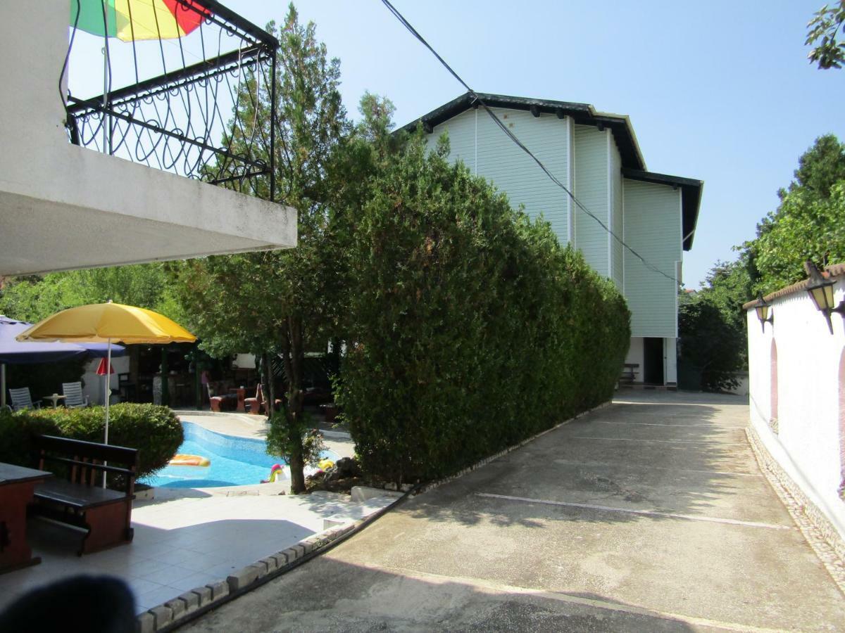 Hostel Papagal Várna Kültér fotó