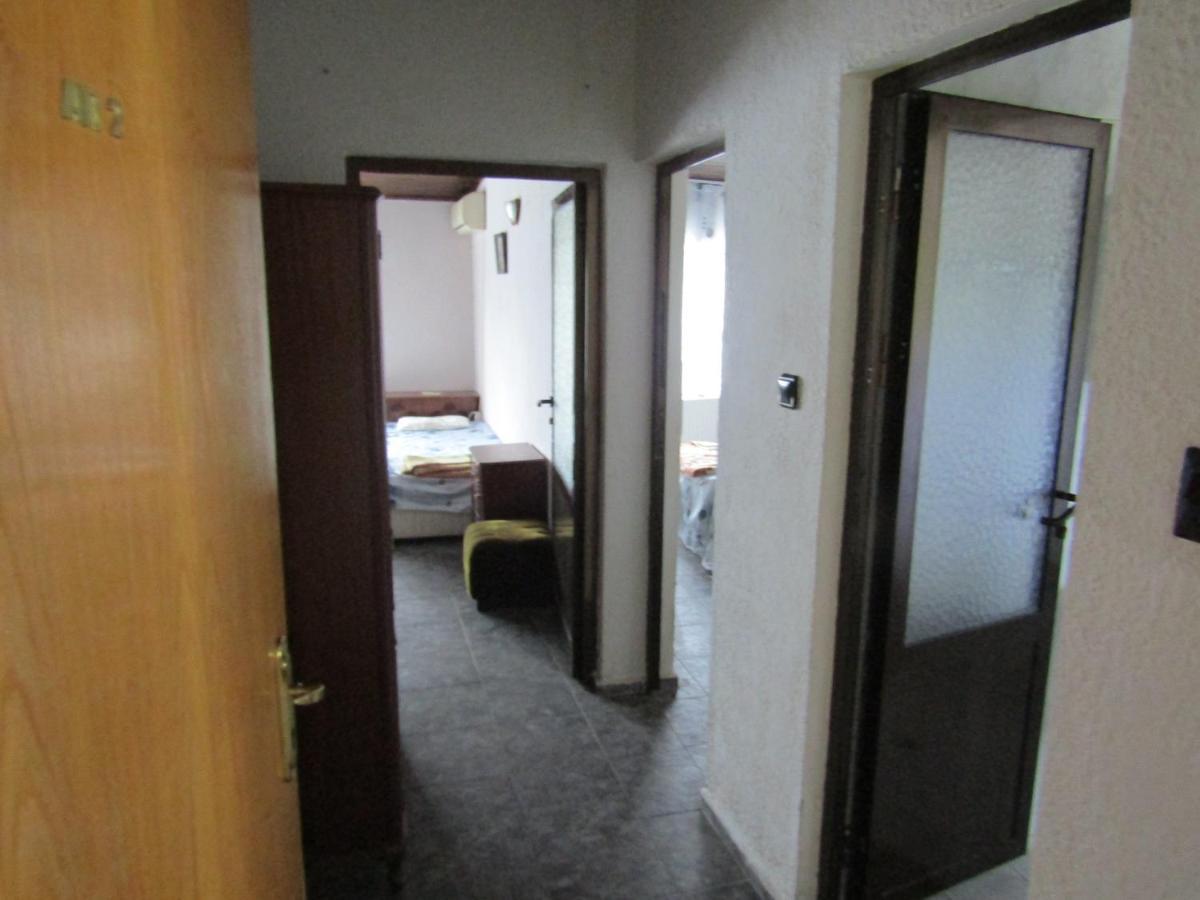 Hostel Papagal Várna Kültér fotó